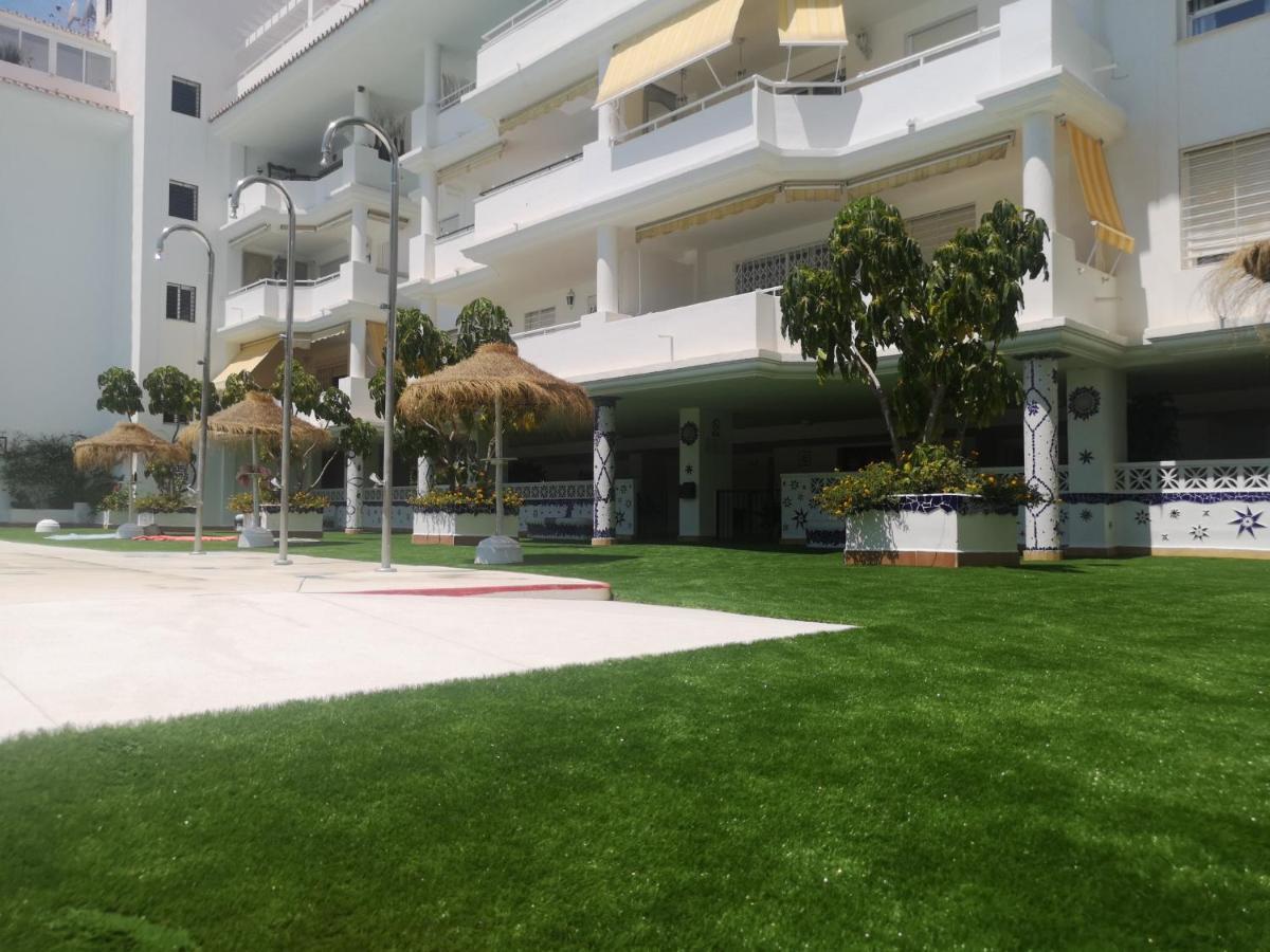Carihuela Playa Los Nidos 1 Torremolinos Exterior foto