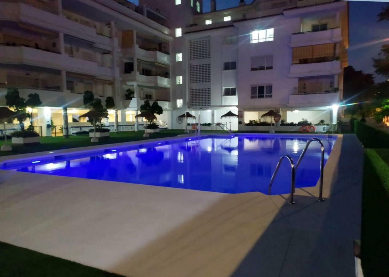 Carihuela Playa Los Nidos 1 Torremolinos Exterior foto